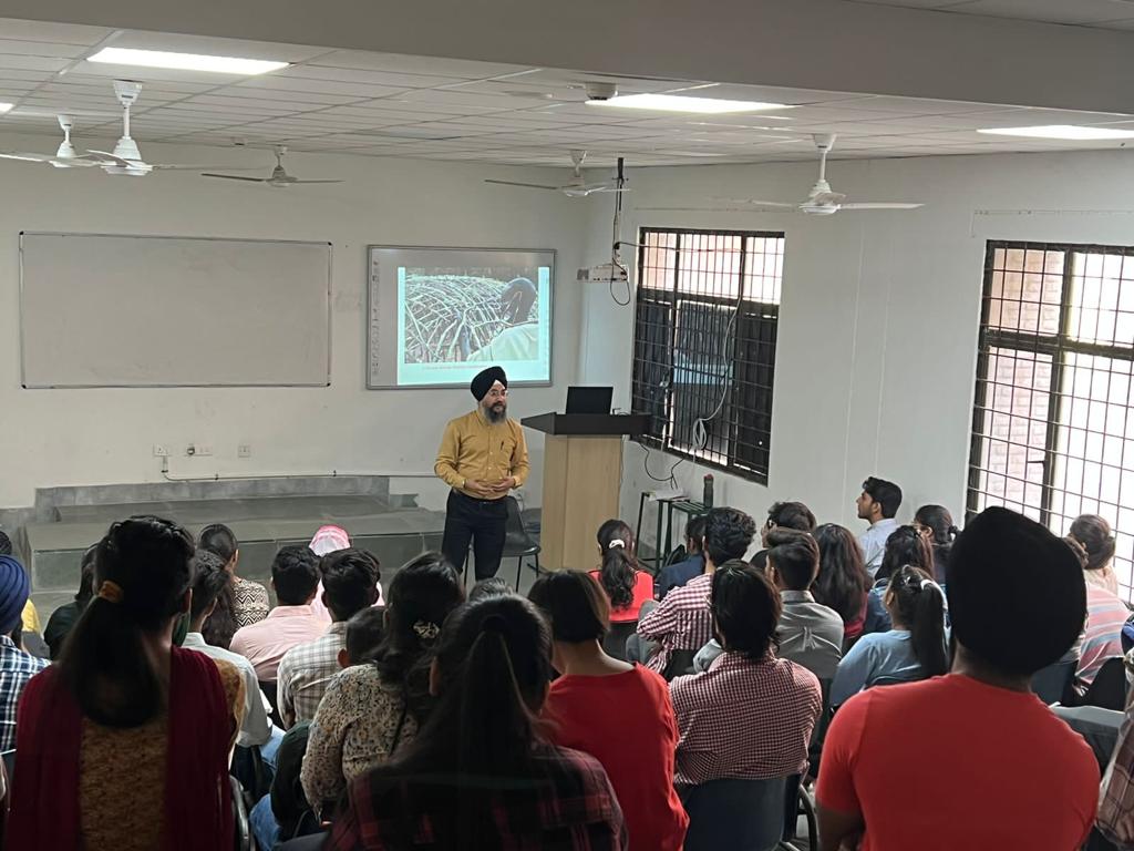 Expert talk on “Art, Culture & Architecture” by Dr. Rawal Singh Aulukh.