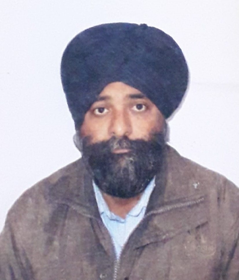 Sh. Davinder Singh 